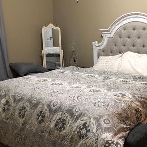 Queen Pottery Barn duvet cover